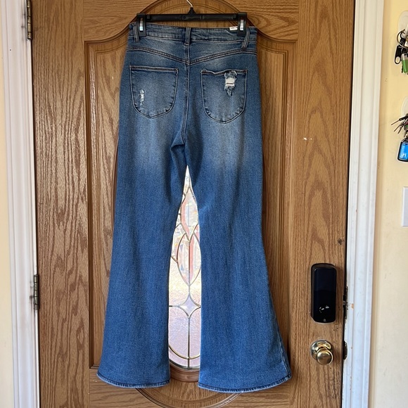 Jeans - Picture 3 of 3